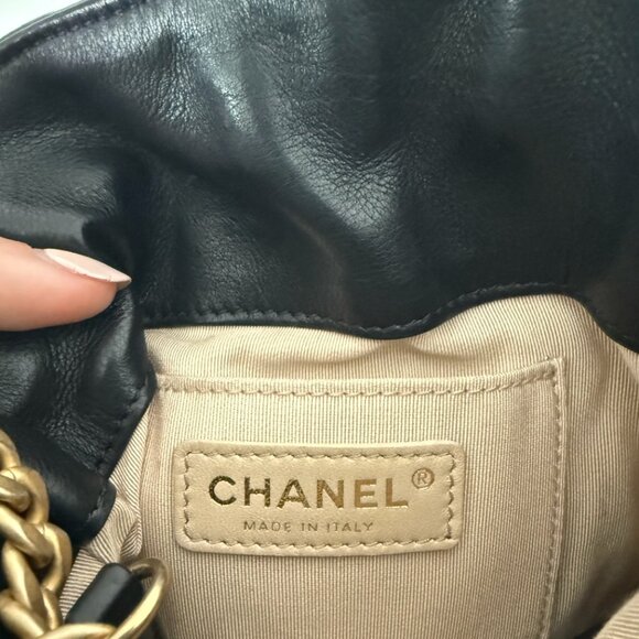 Chanel Matelasse Mini Bucket Shoulder Bag Black - Picture 2 of 4